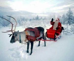 Puzzles de Santa Claus o Papá Noel en su trineo mágico volador tirado